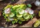 Sandwich med avocado og agurk
